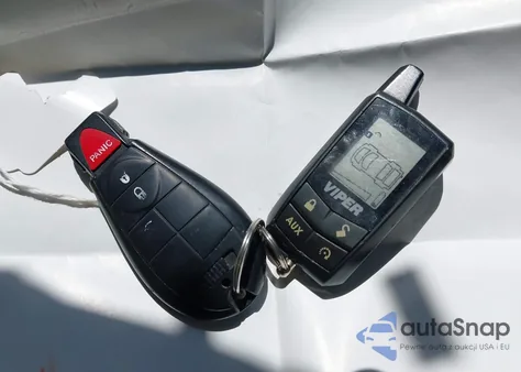 2016 Chrysler Town & Country Touring из США, поврежденный, VIN 2C4RC1BG9GR141356